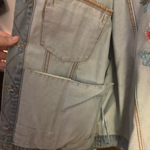 COPY - COPY - Glitzy Girls Boutique embroidered denim plus size 1x - Picture 15 of 15